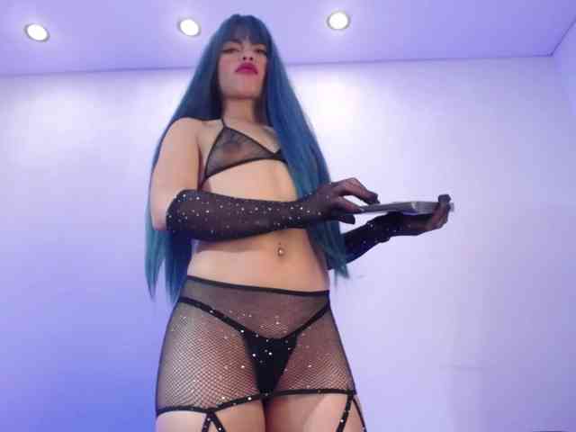 Sharlottessence webcam