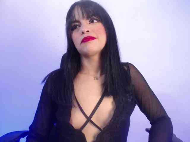 Sharlottessence webcam