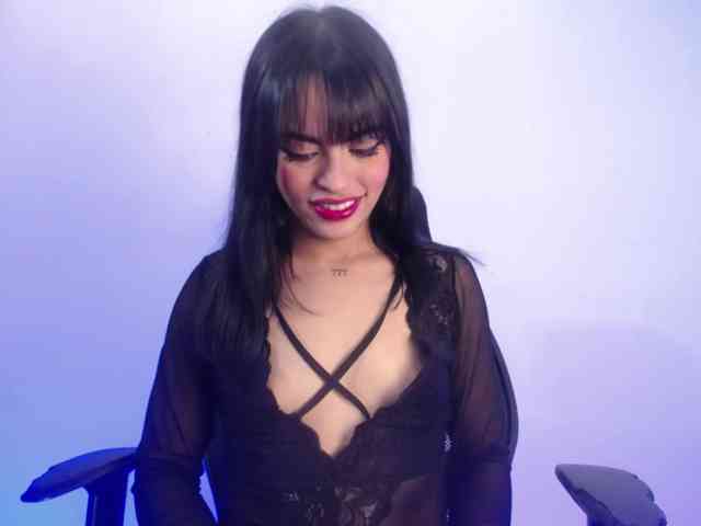 Sharlottessence webcam