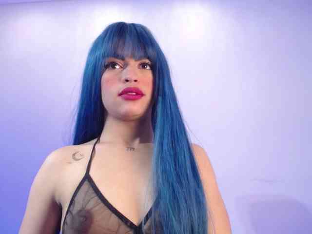 Sharlottessence webcam