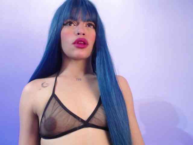 Sharlottessence webcam