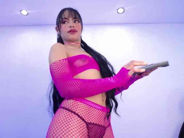 Sharlottessence webcam