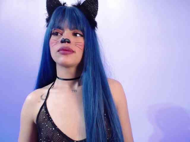 Sharlottessence webcam