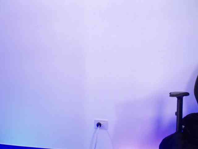 Sharlottessence webcam