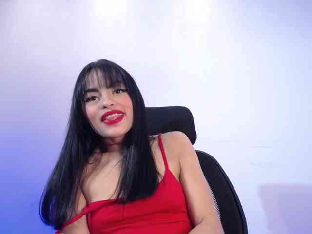 Sharlottessence webcam