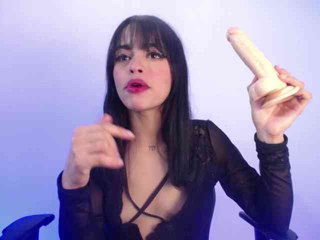Sharlottessence webcam