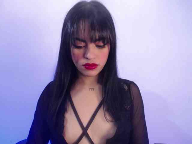 Sharlottessence webcam