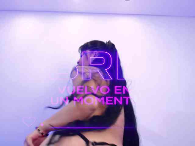 Sharlottessence webcam