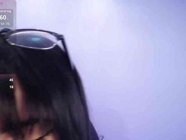 Sharlottessence webcam