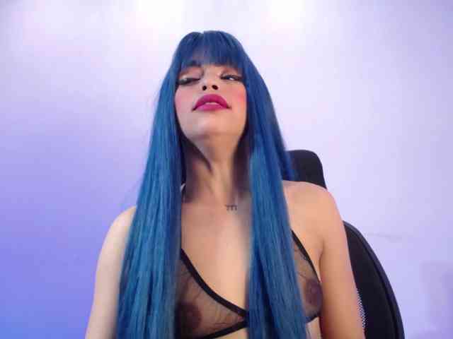 Sharlottessence webcam
