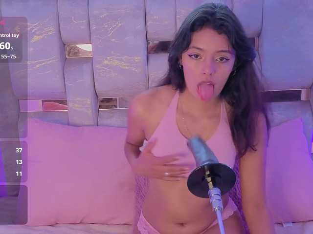 LauValvet live cam on BongaCams
