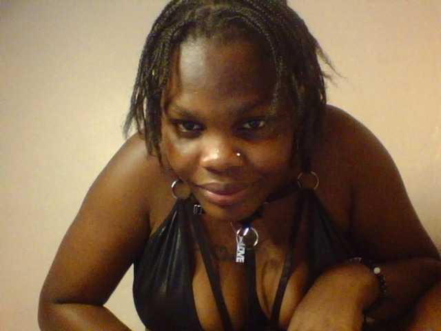 Claude254 webcam bongacams model stream image