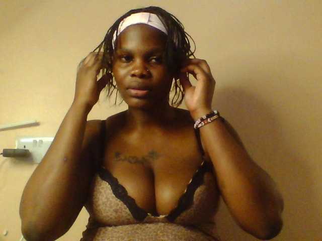 Claude254 webcam bongacams model stream image