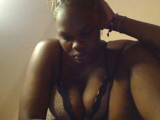 Claude254 — live female cam