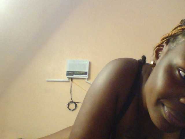 Claude254 — live female cam