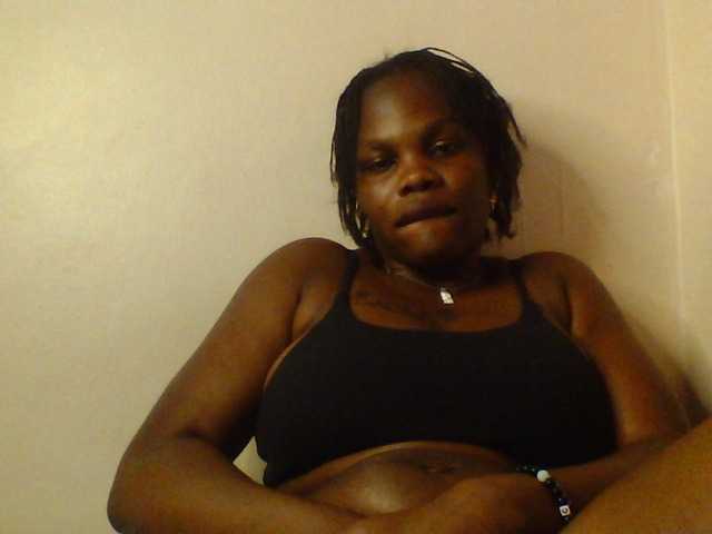 Claude254, live now on BongaCams