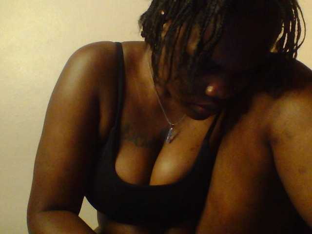 Claude254, live now on BongaCams