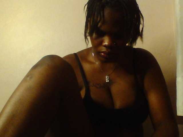 Claude254, live now on BongaCams