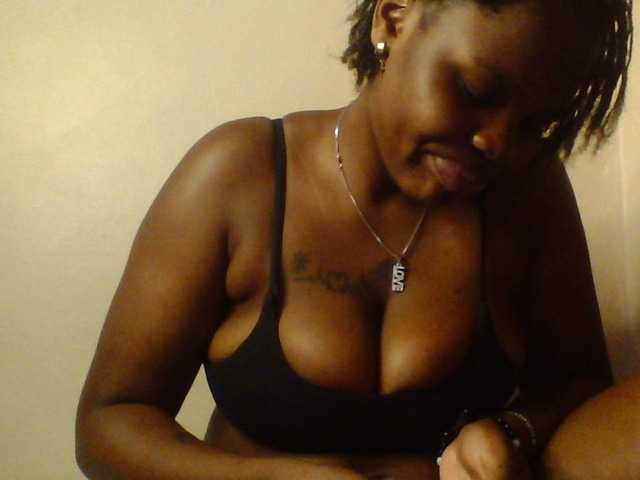 Claude254, live now on BongaCams