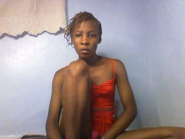 Karembo live cam on BongaCams