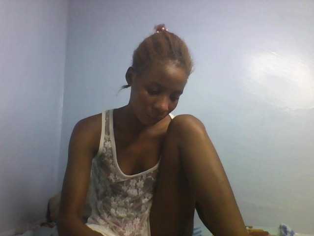 Karembo live cam on BongaCams