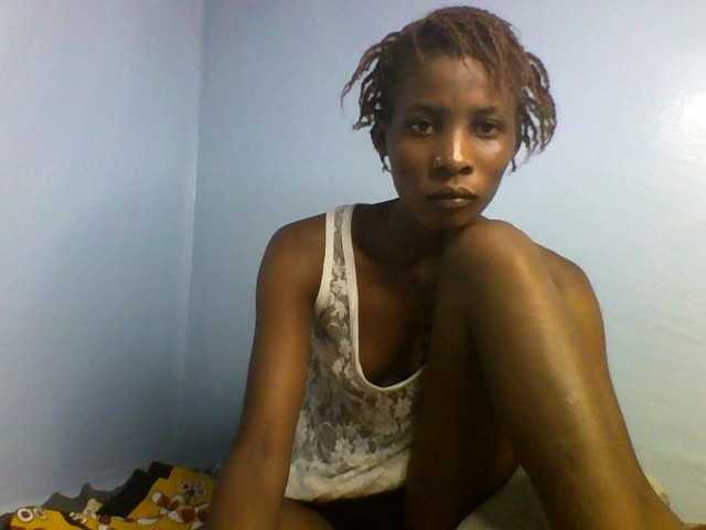 Karembo live cam on BongaCams