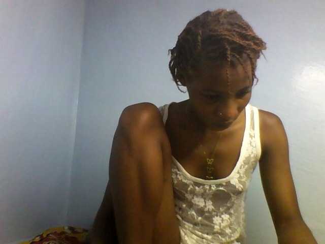 Karembo live cam on BongaCams