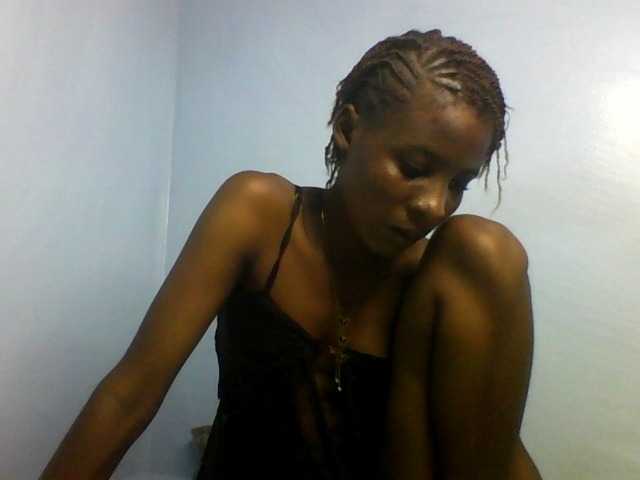 Karembo live cam on BongaCams