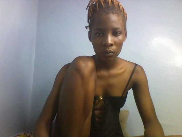 Karembo live cam on BongaCams