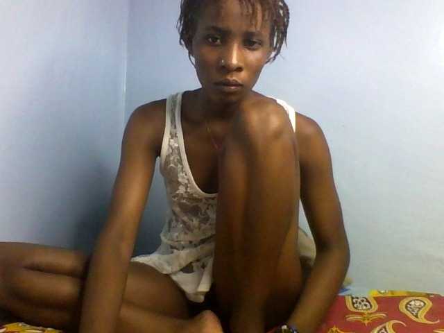 Karembo live cam on BongaCams