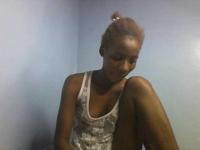 Karembo live cam on BongaCams