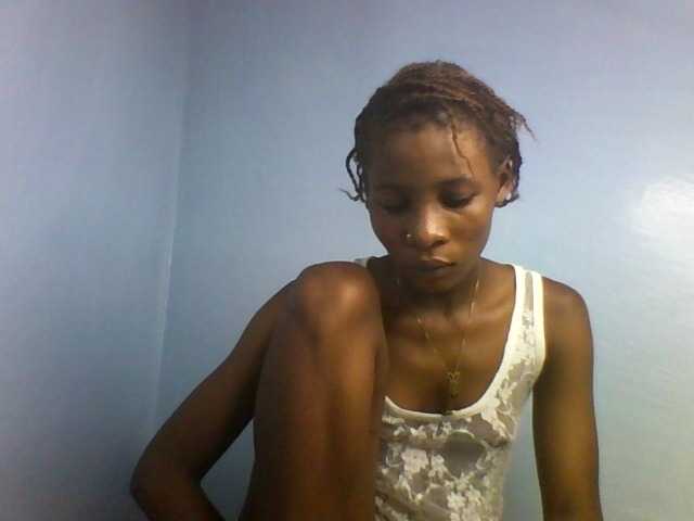 Karembo live cam on BongaCams