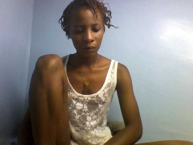 Karembo, en directo ahora en BongaCams