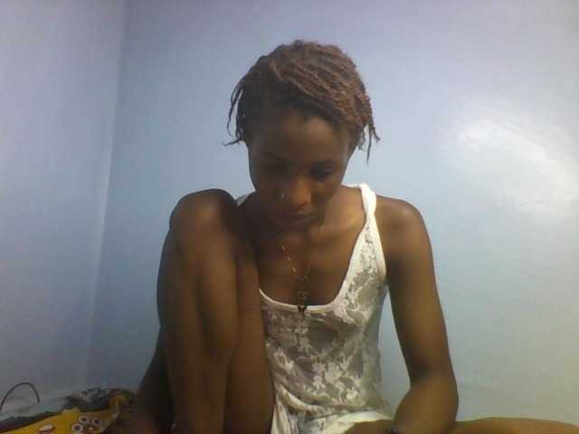 Karembo live cam on BongaCams