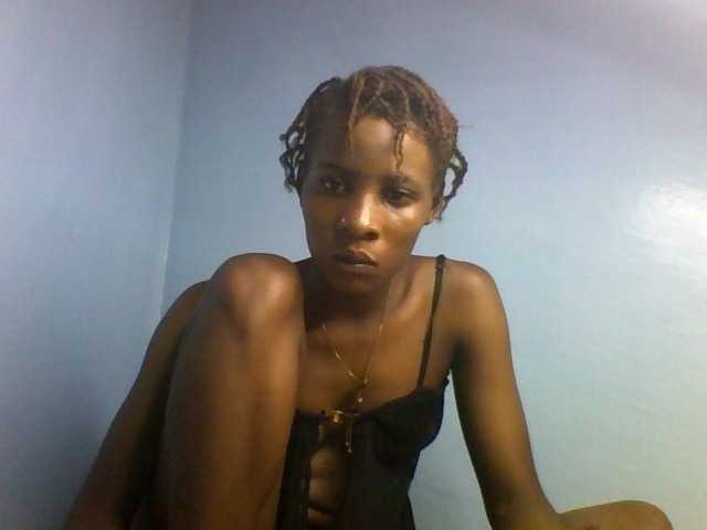 Karembo live cam on BongaCams