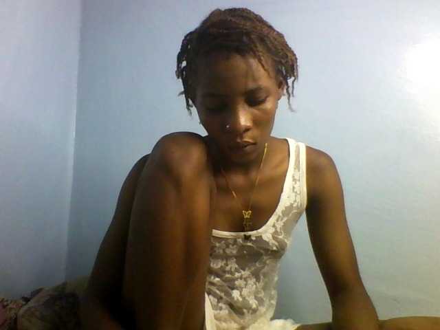 Karembo live cam on BongaCams