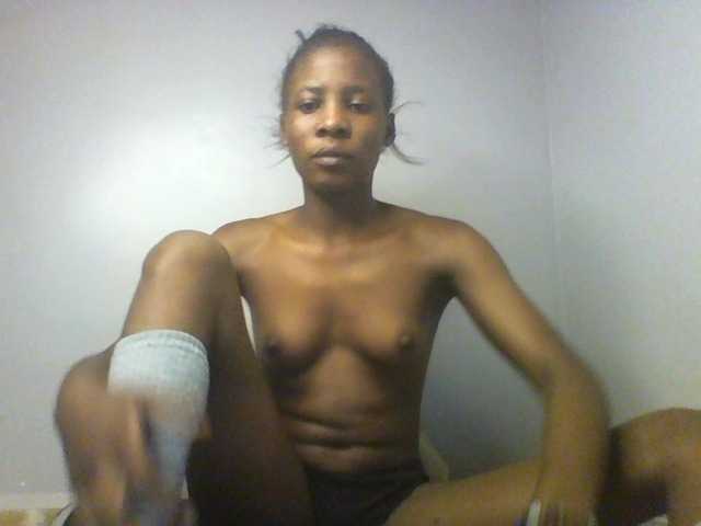Karembo live cam on BongaCams