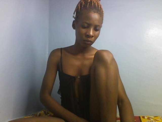 Karembo live cam on BongaCams