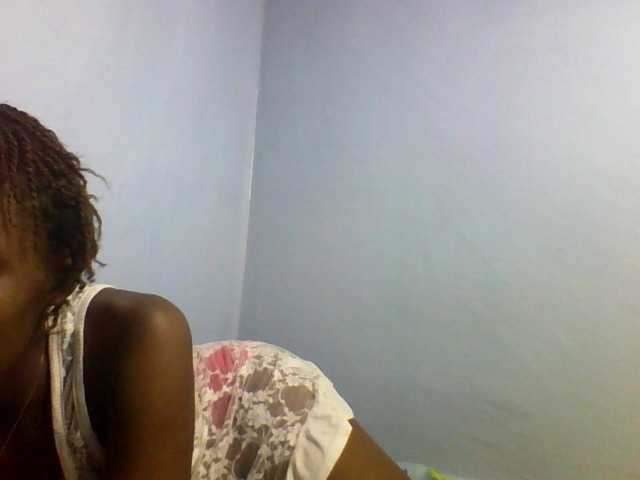 Karembo live cam on BongaCams