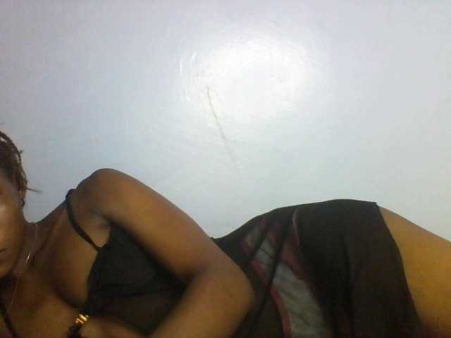 Karembo live cam on BongaCams