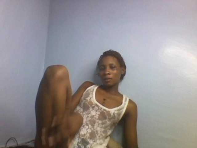 Karembo live cam on BongaCams