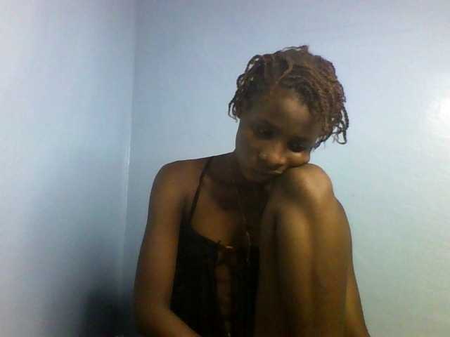 Karembo live cam on BongaCams