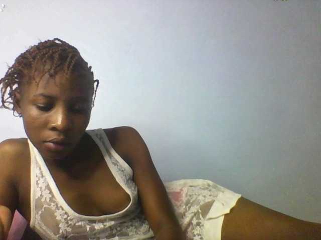 Karembo live cam on BongaCams