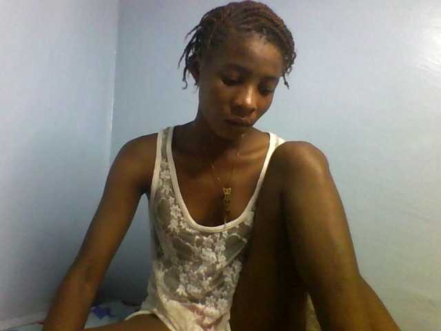 Karembo live cam on BongaCams