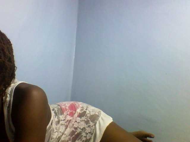 Karembo live cam on BongaCams