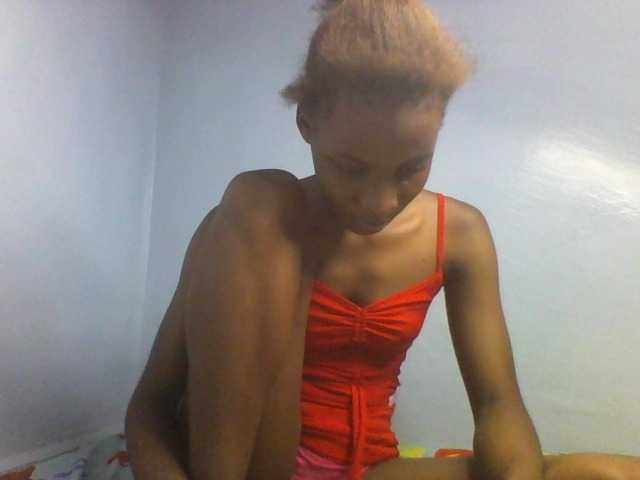 Karembo live cam on BongaCams