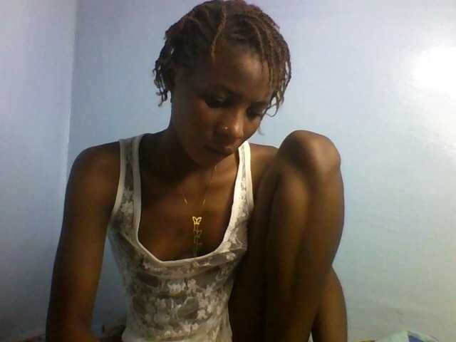 Karembo live cam on BongaCams