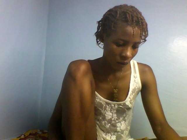 Karembo live cam on BongaCams