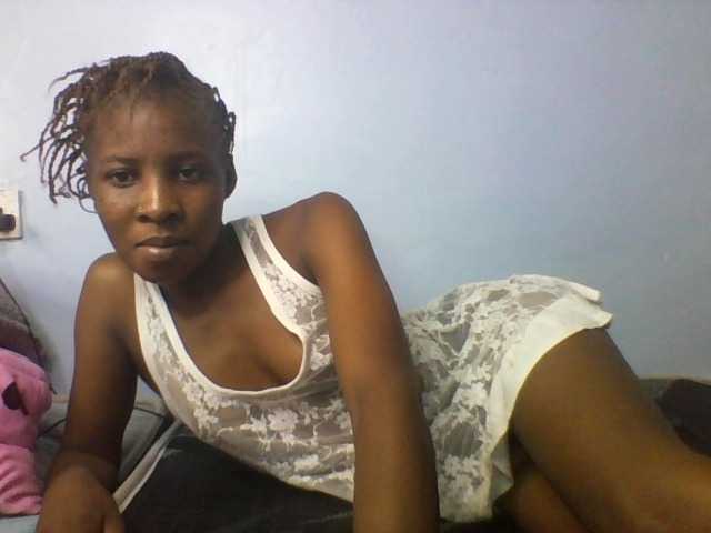Karembo live cam on BongaCams