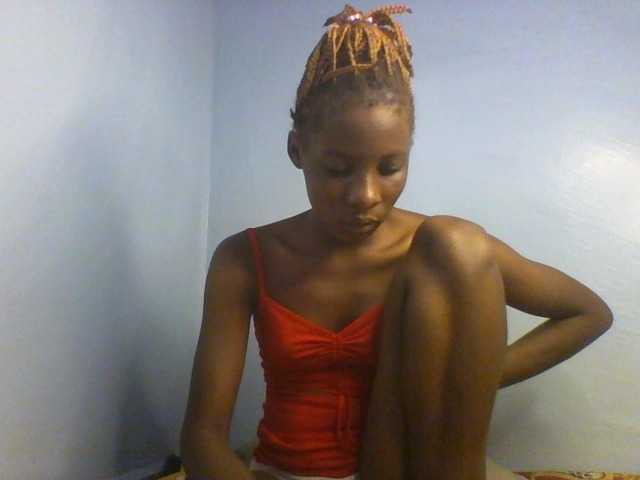 Karembo live cam on BongaCams
